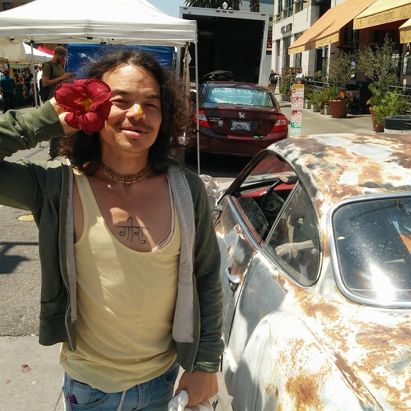 Meet your Posher, Dina - Picture 2 of 2